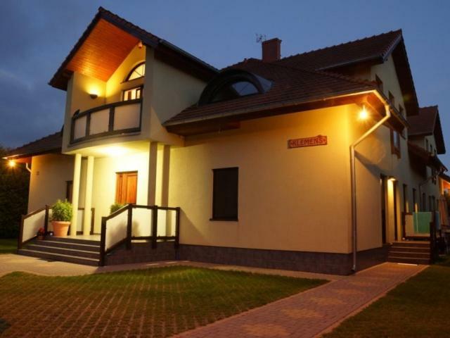 Dom Goscinny Klemens Dębki Exterior foto